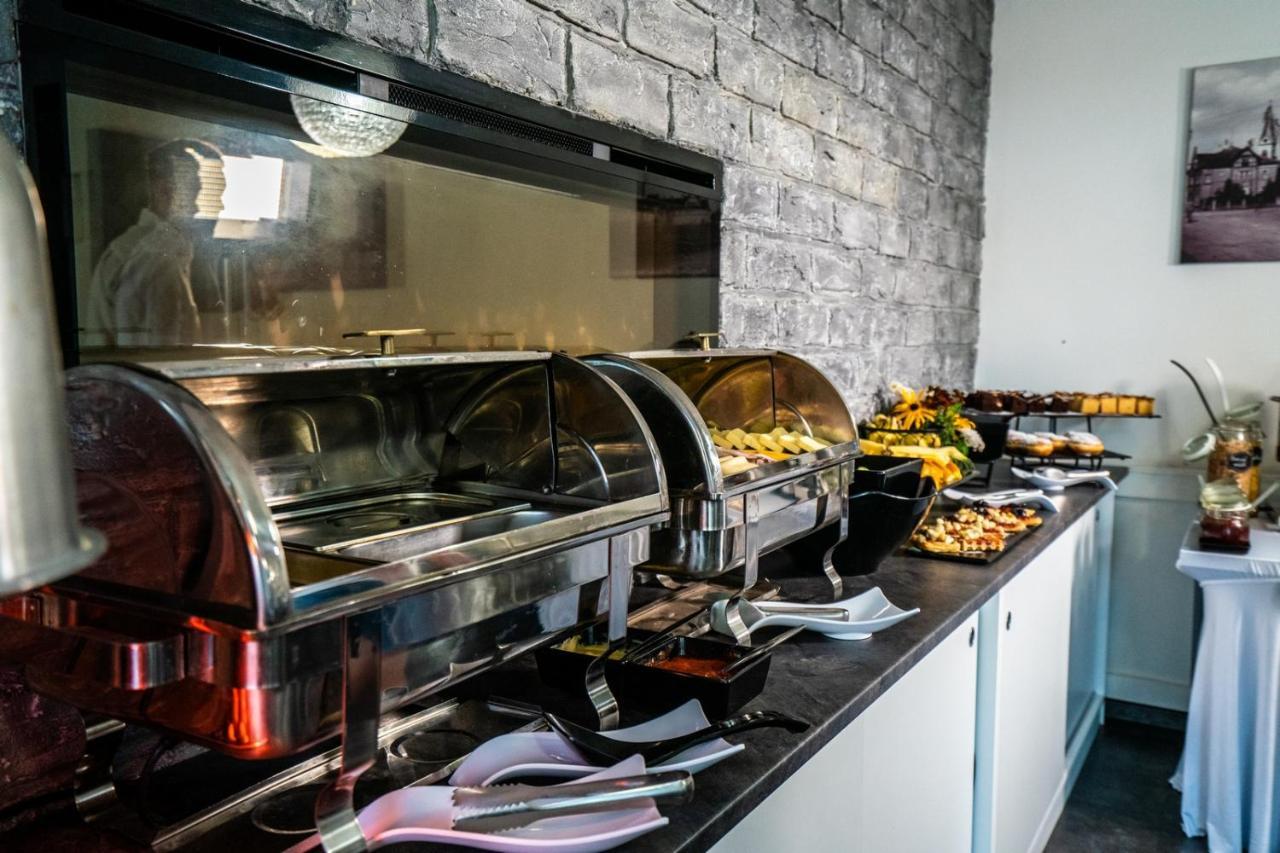 Hotel Narodni Dum Podborany Zewnętrze zdjęcie